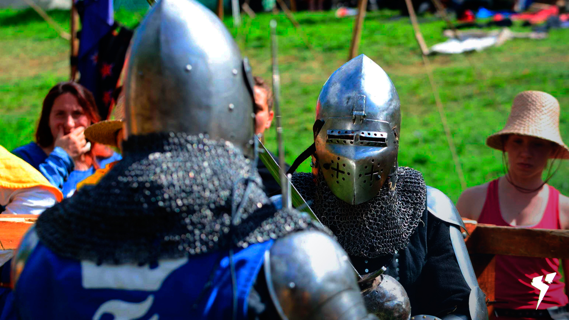 Imagem de um campeonato de duelo medieval, onde dois guerreiros se enfrentam no 1 contra 1.